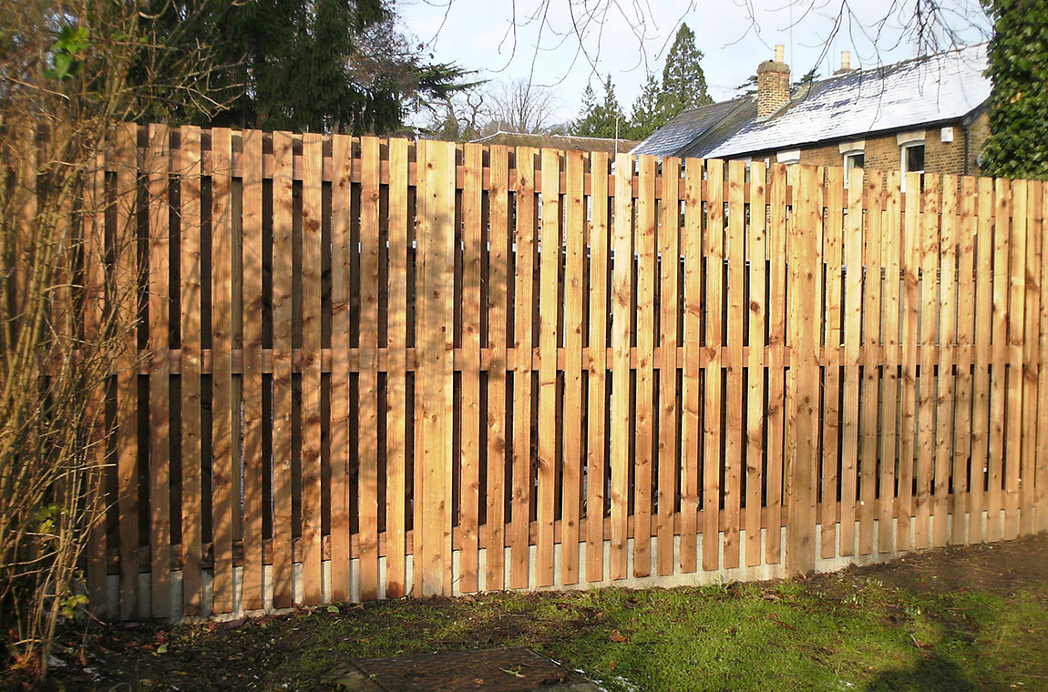 fencing services in chigwell
